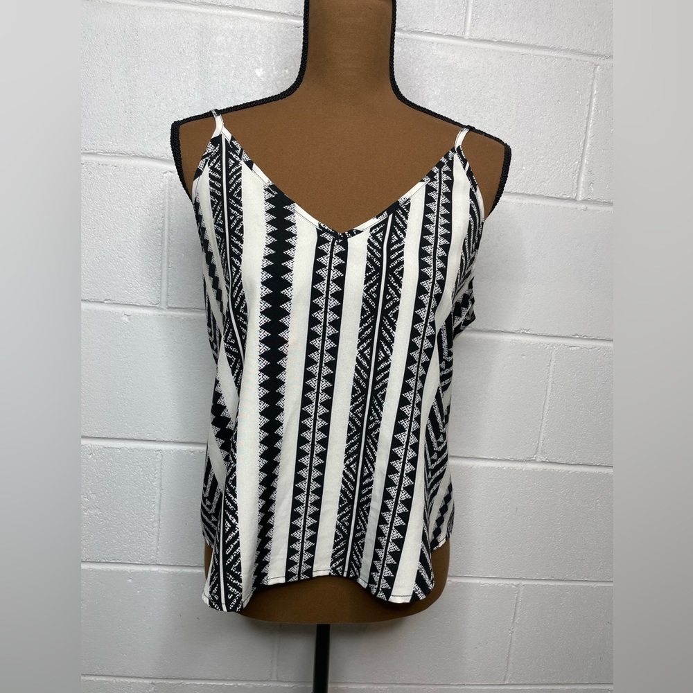 SHEIN geometrical tank